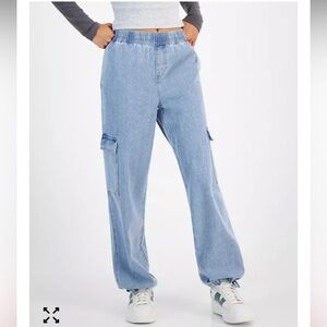Vanilla Star Women’s Washed Blue Relaxed Cargo Jeans with Elastic Waist Sz Small